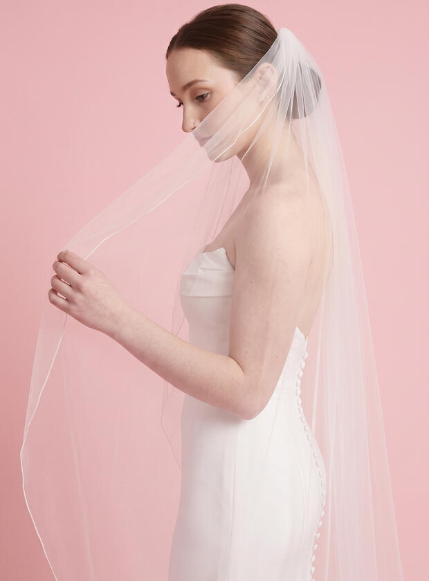 $200.00Leonora Veil