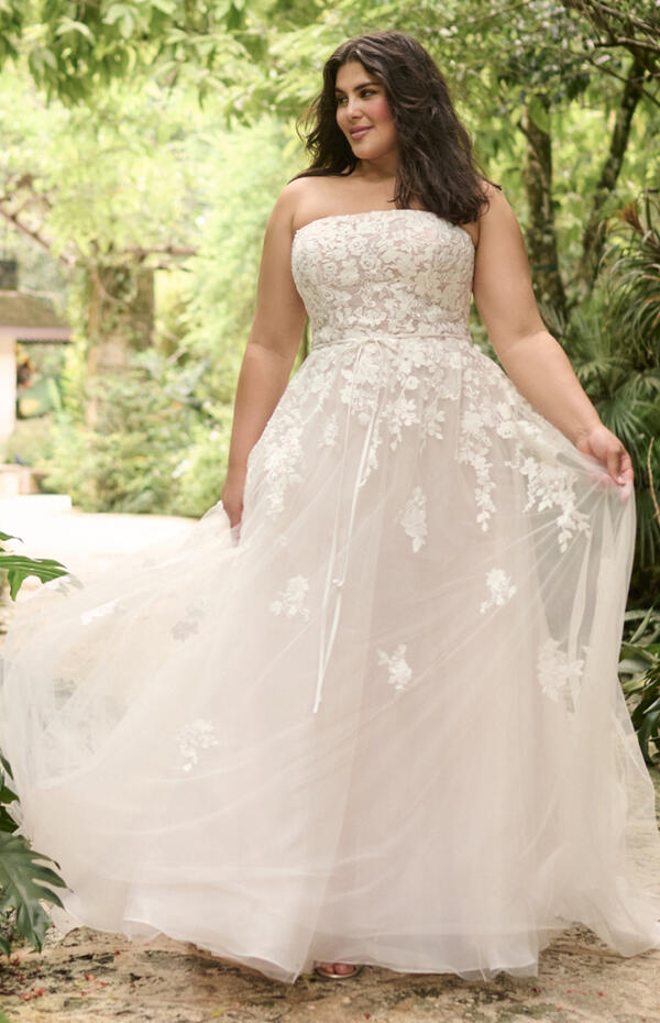 Maggie SotteroAvalon