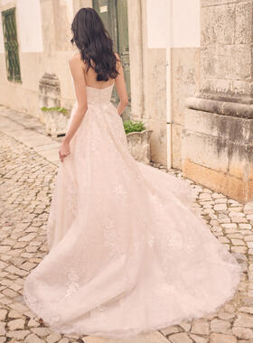 Maggie Sottero Chelsea Wedding Dress