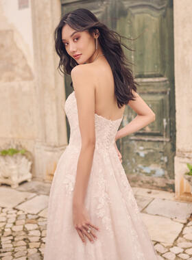 Maggie Sottero Chelsea Wedding Dress
