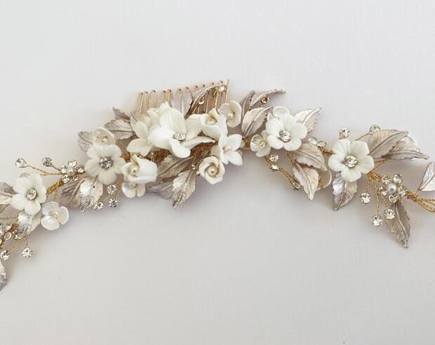 $47.25Porcelain flowers