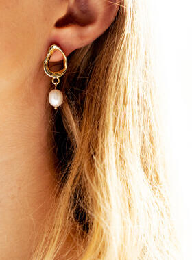 Pearl and hoop earring