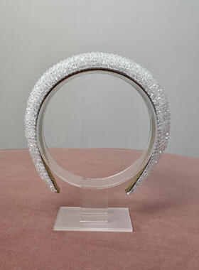 Crystal band