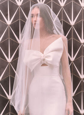 Rebecca Ingram Pezy Wedding Dress