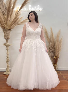 Forget Me Knot Pieter | Wedding Dress New Zealand
