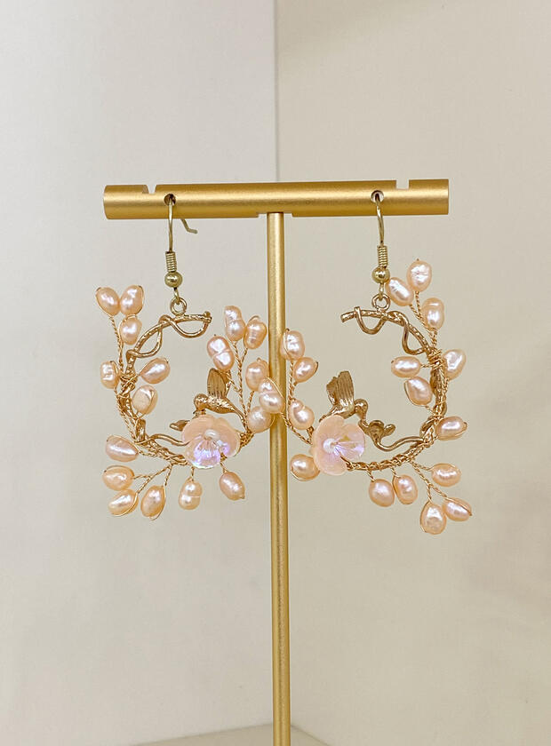 $29.75Hummingbird hoops