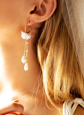 Floral and pearl