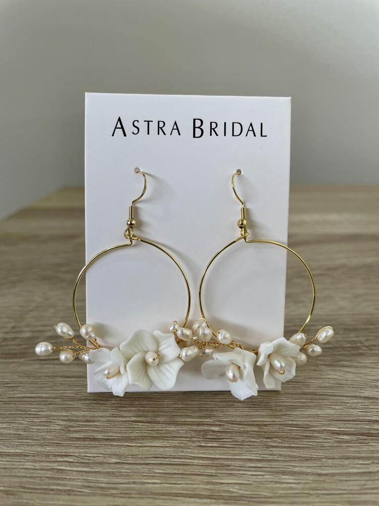 Pearl hoops