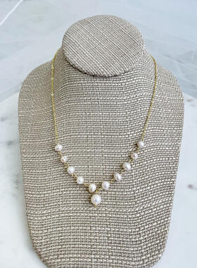 Drop Pearl Necklace