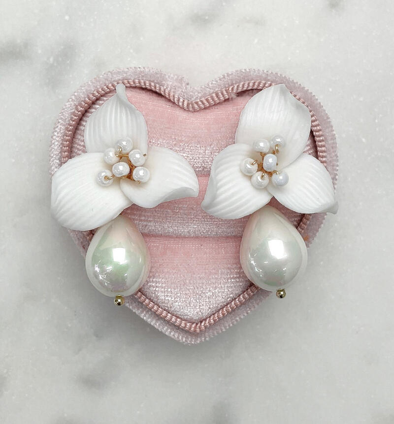 Floral and pearl