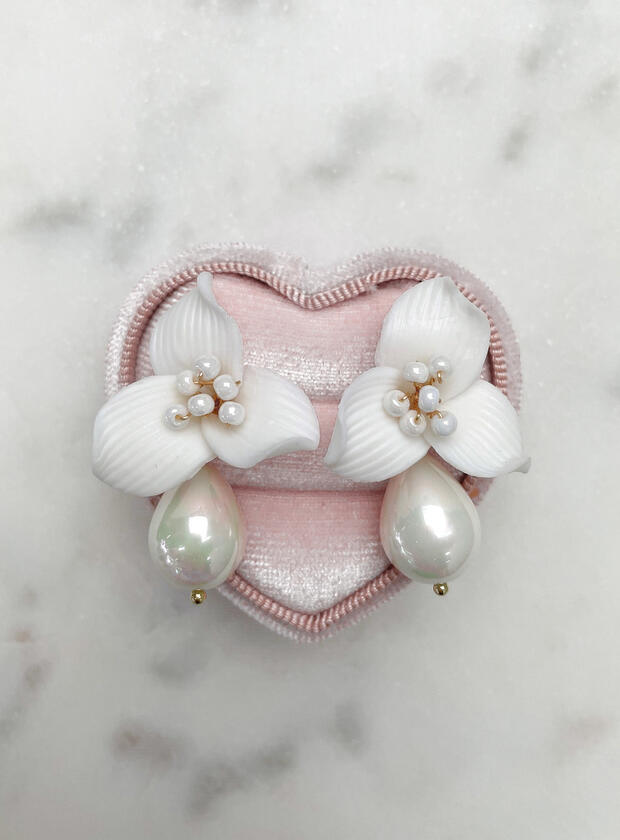 $24.75Floral and pearl