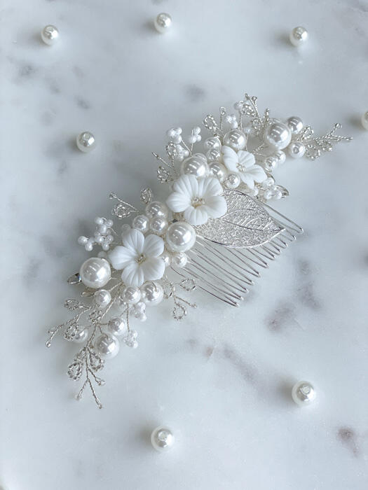 Pearl and porcelain