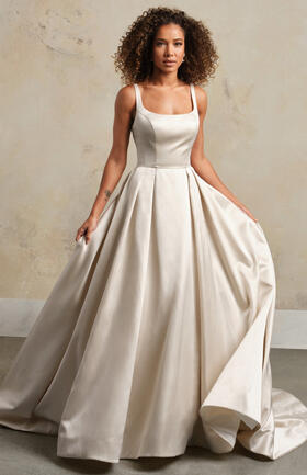 Maggie SotteroSelena Vida