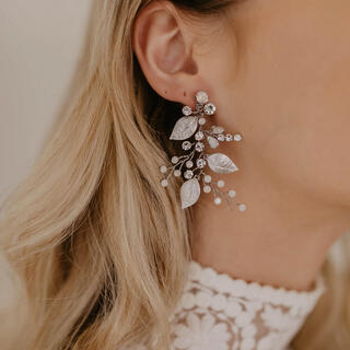 $56.25Leaf and opal earrings
