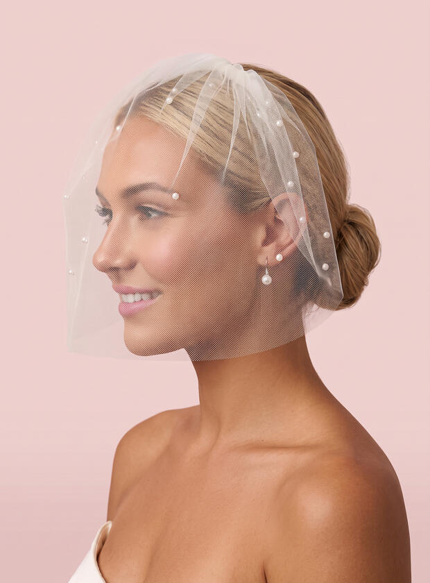 $52.00Yrene Fascinator