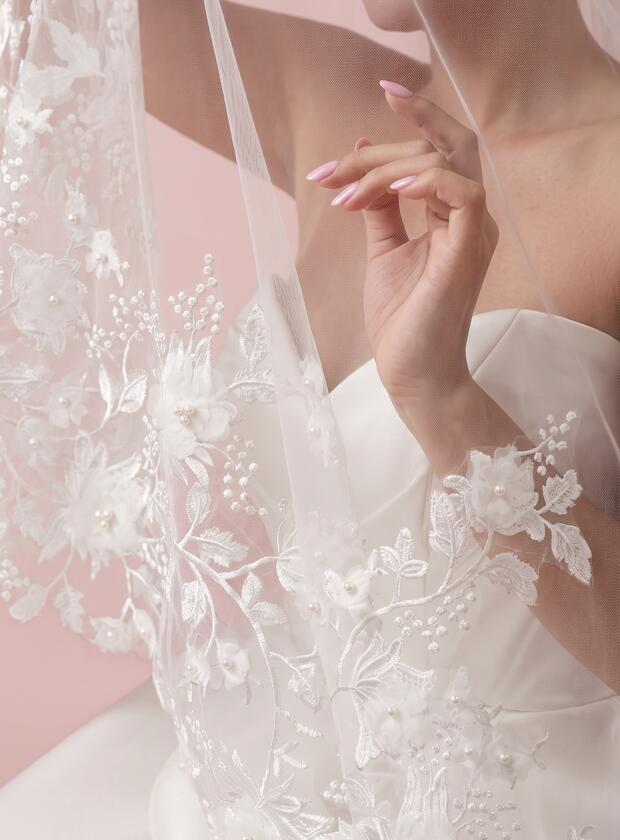 $399.20Lenora Veil