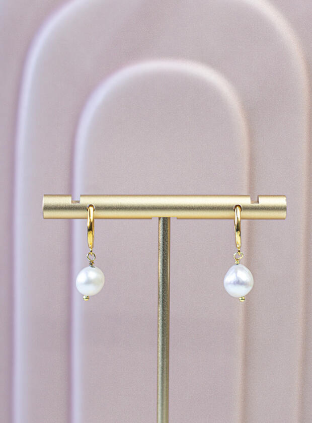 $22.25Floral and pearl