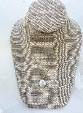 Coin Pearl Necklace