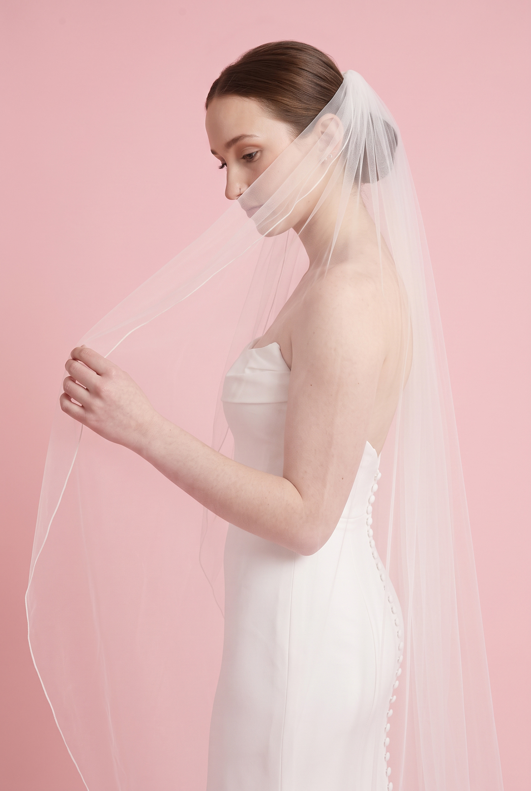 Leonora Veil