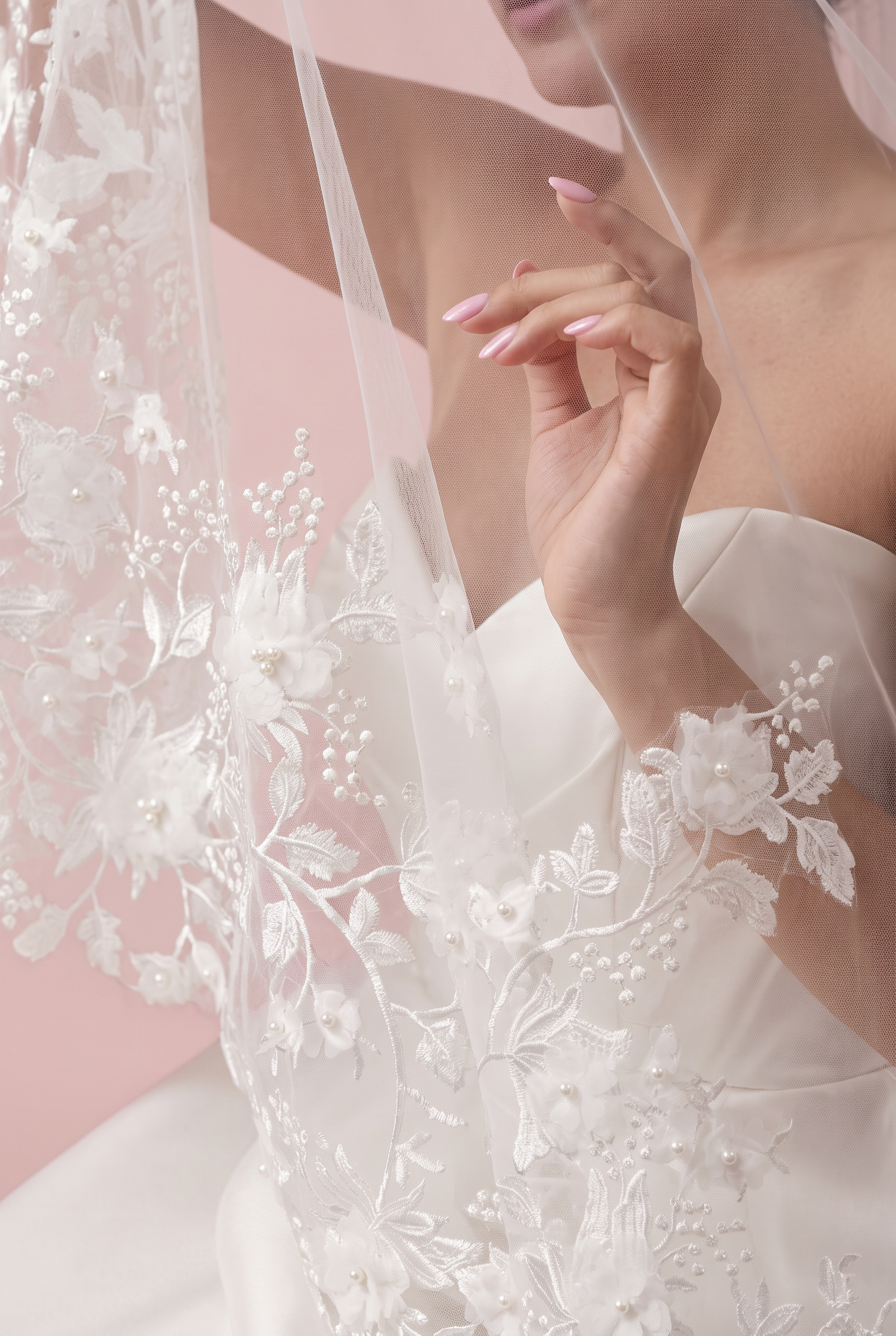 Lenora Veil