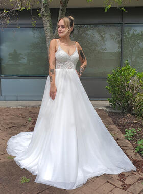 Iryna Kotapska 2123 | Wedding Dress New Zealand
