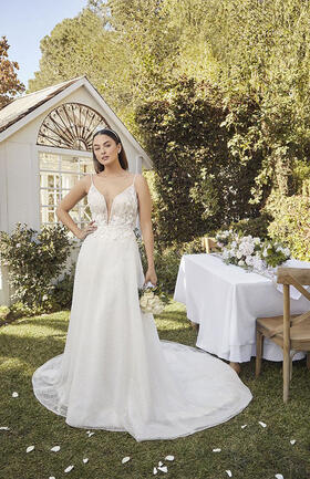 
                 
               Casablanca Bridal
            
