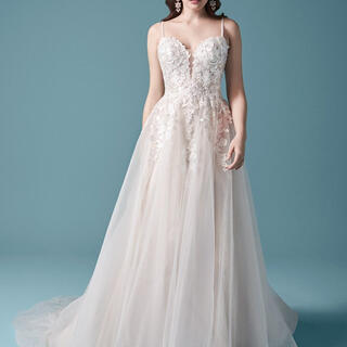 Maggie SotteroStevie